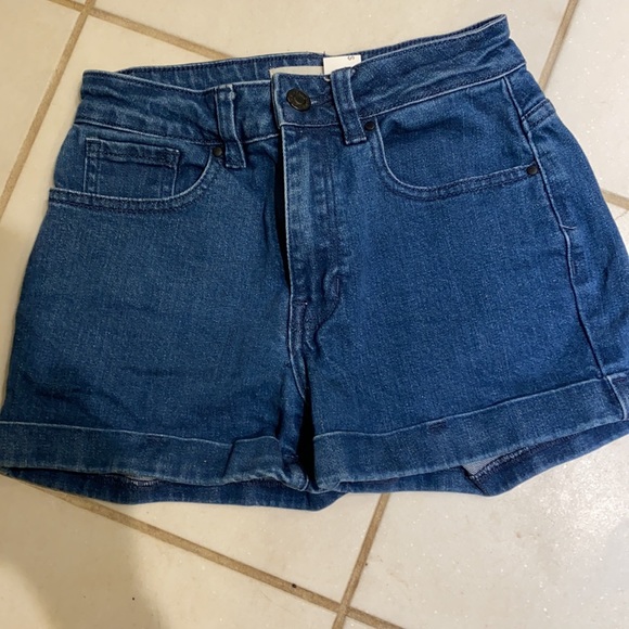 Pac Sun High Waisted Shorts - Picture 4 of 8